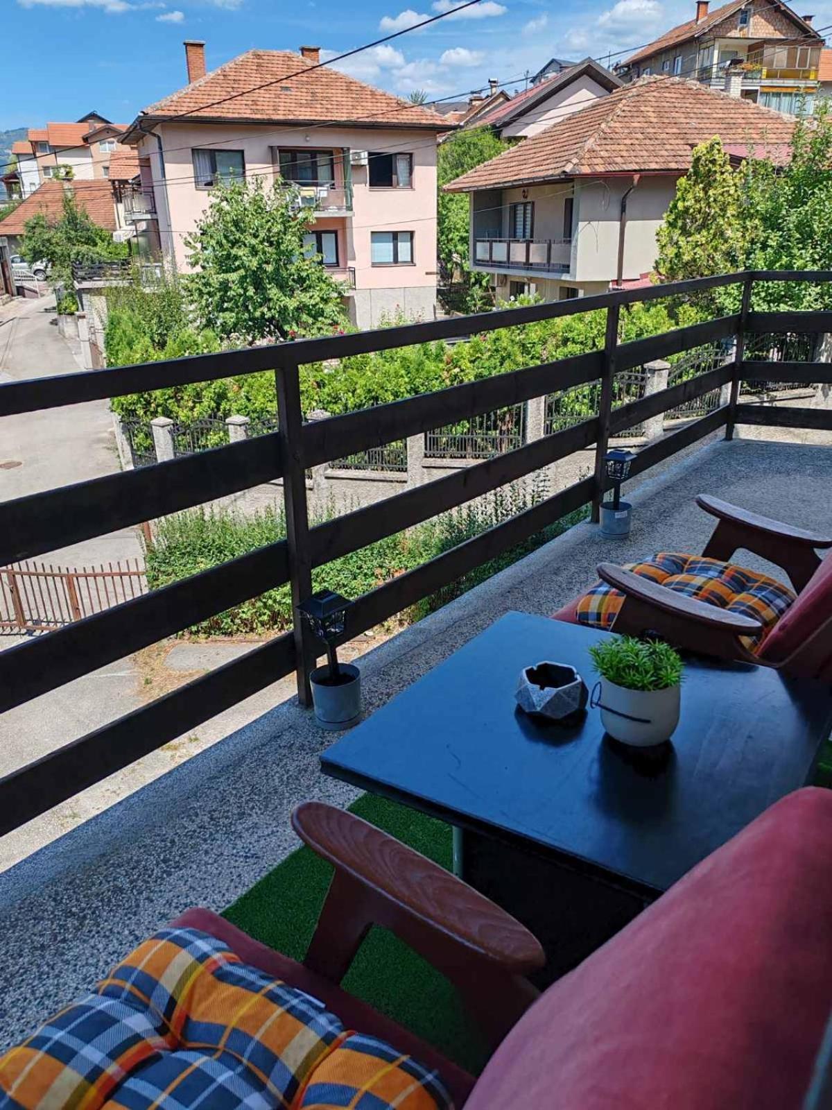 El&ma - 3 Bedroom Close To Center, Sunnyland With Balcony- Free Parking *